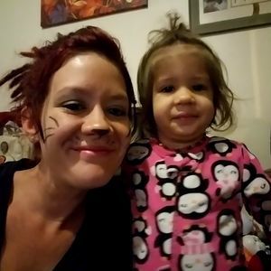 Meet your Posher, Leslie